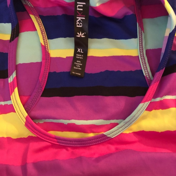 Mid calf yoga pants with matching top - Picture 4 of 7